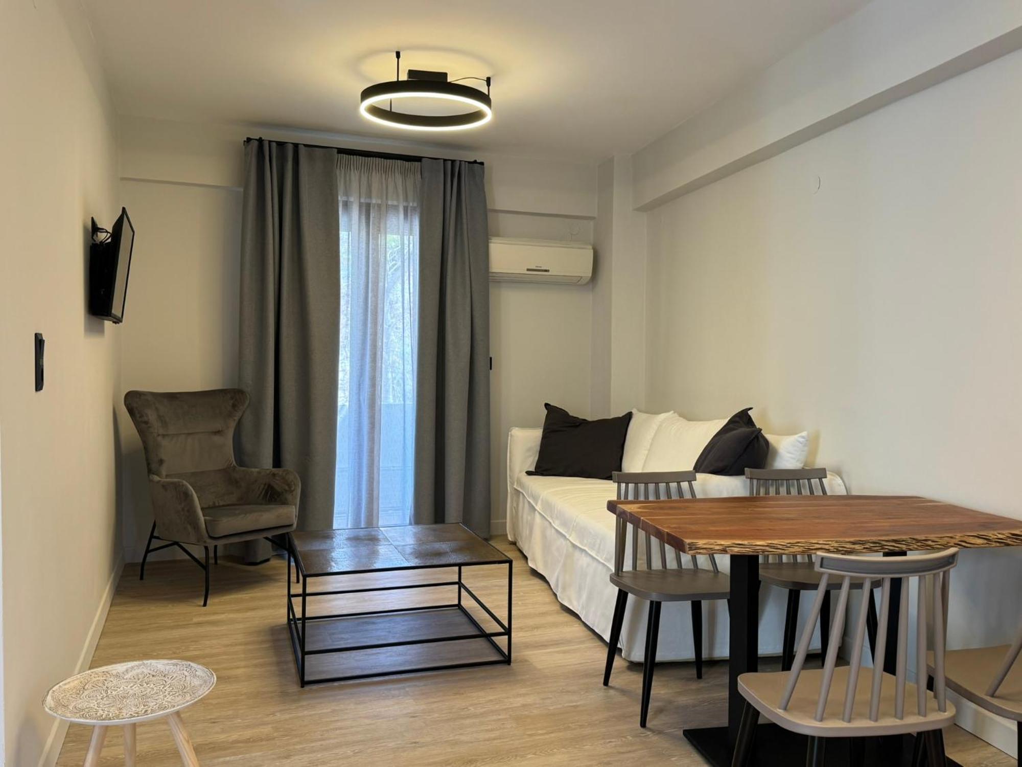סאמוס Apellou Apartments מראה חיצוני תמונה